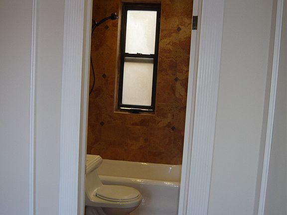4th image of 151 W 74th St APT 5C