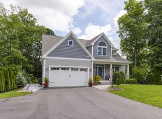 8 Van Etten Dr, Greenland, NH 03840