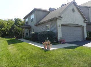 2603 Cobblestone Dr, Prairie Grove, IL 60012