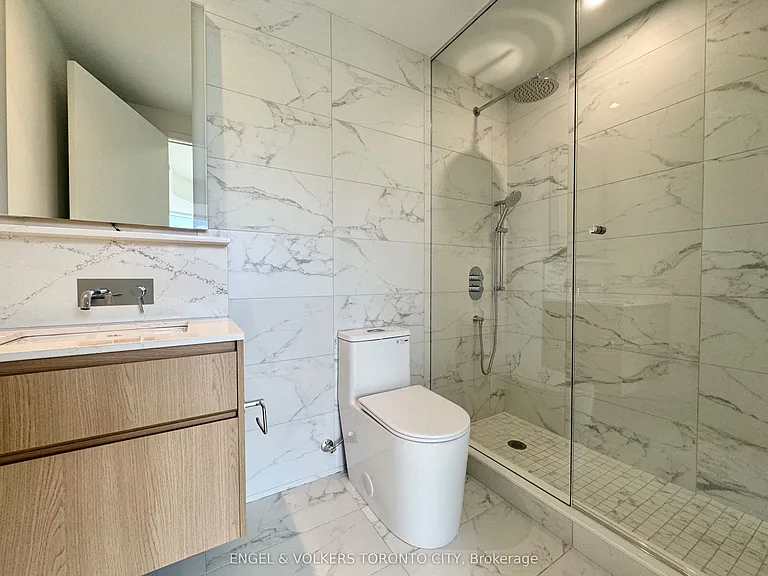 322 Dupont St #207 — Photo 12
