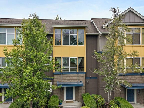 2nd image of 1748 24th Avenue NE