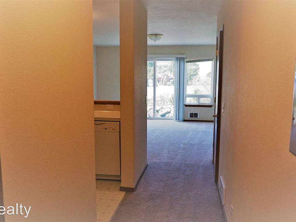 1st image of 1497 NW Falls Creek Loop Unit 3
