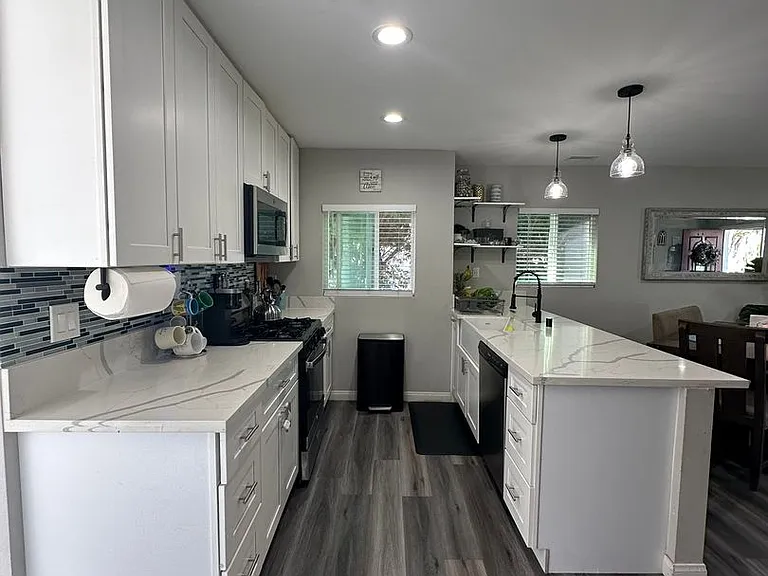 129 Norton Ave — Photo 14