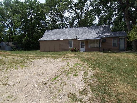 2nd image of 2304 Villa Ave
