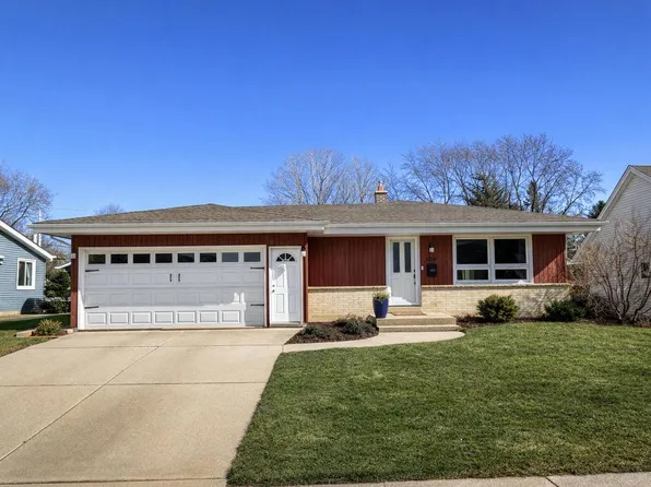 1203 N 14th AVENUE, West Bend, WI 53090