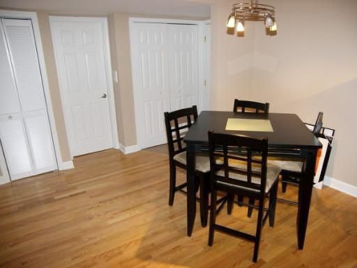 4th image of 16W611 Mockingbird Ln APT 106