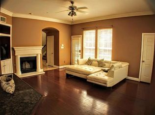 592 Southridge Way, Irving, TX 75063