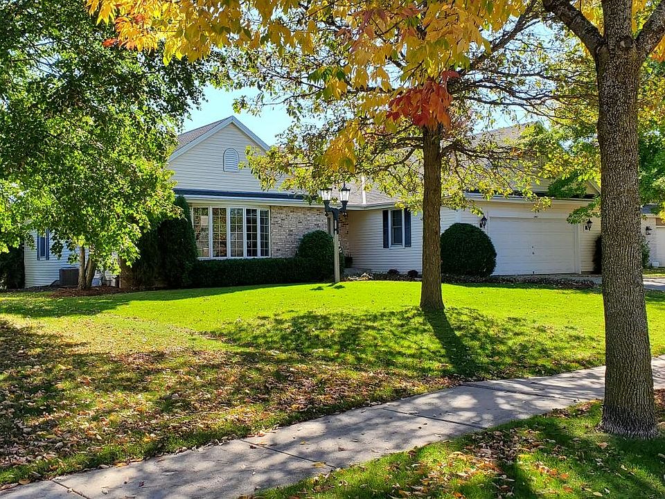 1st image of 2907 Emslie Dr