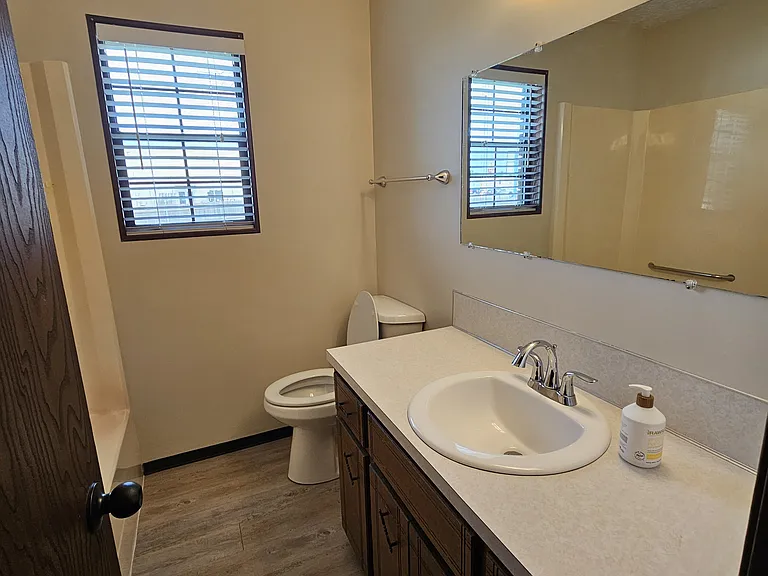 2 Mulberry Ln — Photo 2