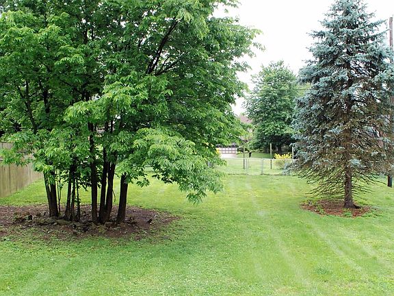 4th image of 316 Ashmoor Dr