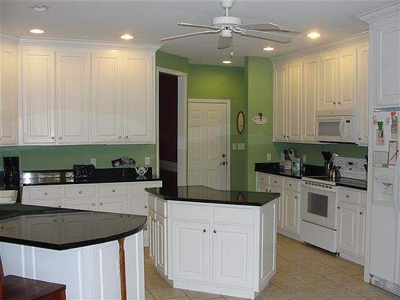 3rd image of 117 Creekwalk Dr