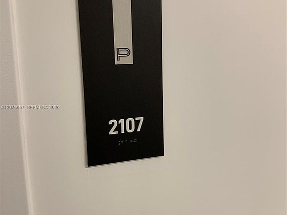 3rd image of 851 NE 1st Ave Unit 2107