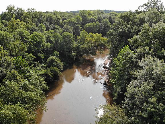 Drive from house to river