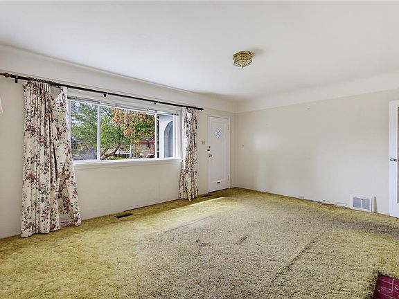 4th image of 2835 5th St