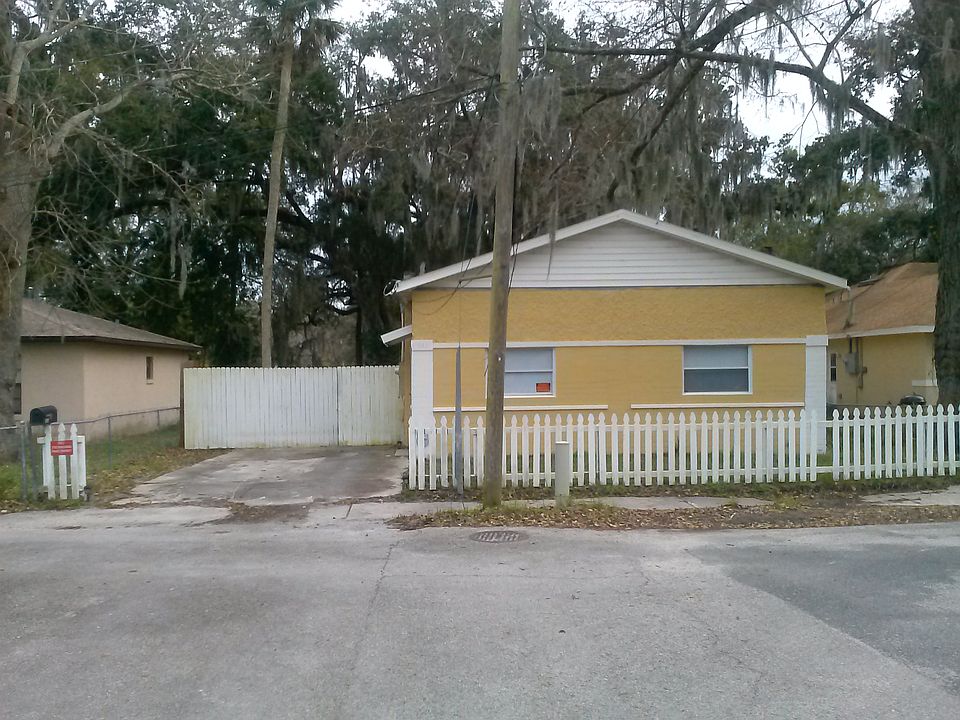 1st image of 523 Park Dr