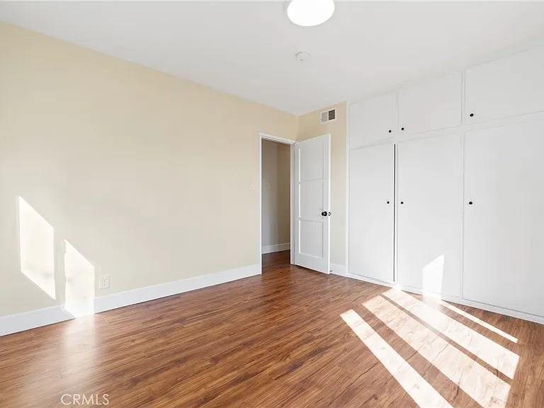 1027 S Malgren Ave — Photo 21