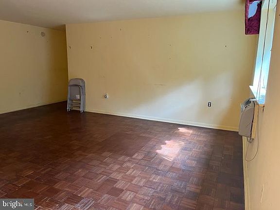 3rd image of 5720 Wissahickon Ave APT B7