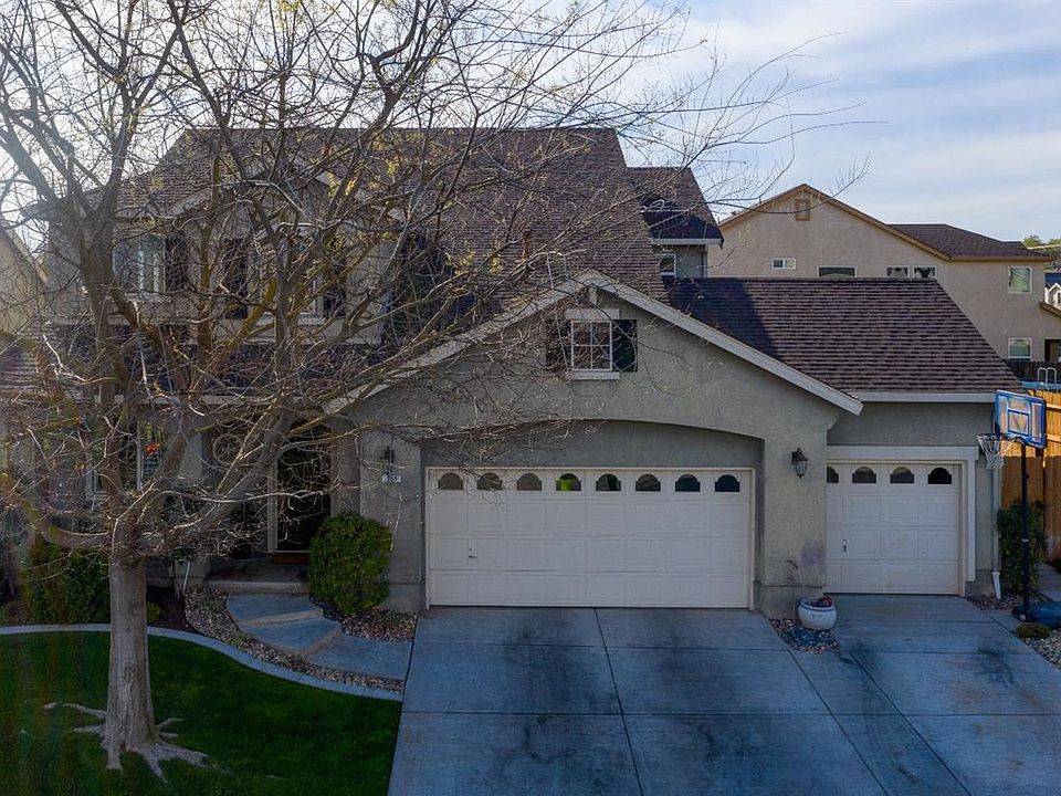 2nd image of 203 Waters Edge Dr