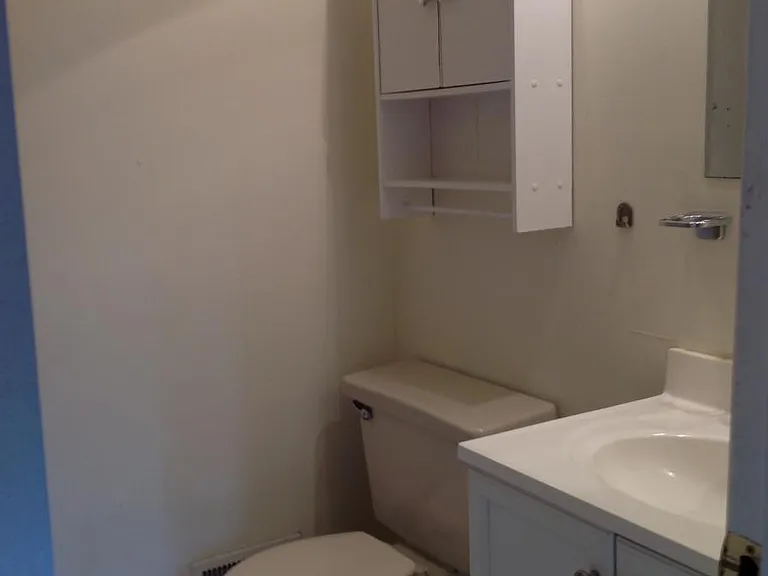 Back bedroom private bath