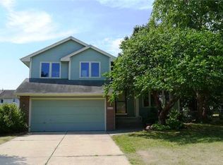 8012 Hickory Dr, Urbandale, IA 50322
