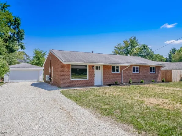 1429 Brookdale Ln, Kent, OH 44240