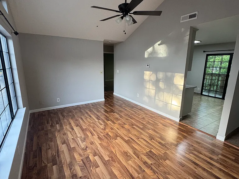 268 W California Ave #D — Photo 7
