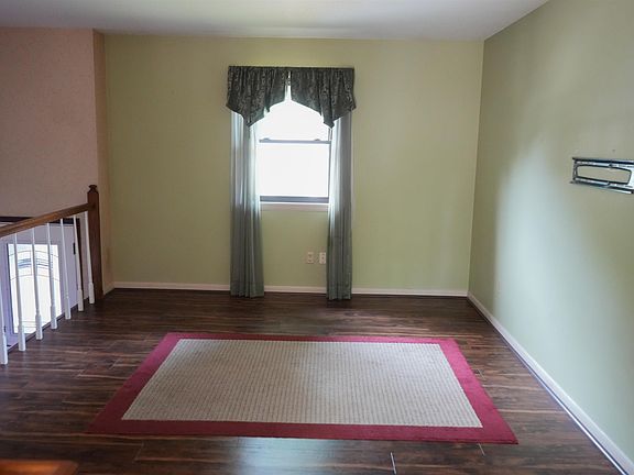 4th image of 10715 Excalibur Dr