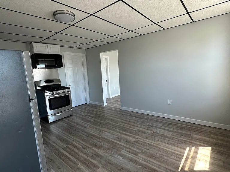 43 Cedar St #3 — Photo 6