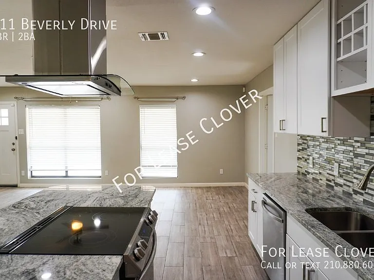 211 Beverly Dr — Photo 8