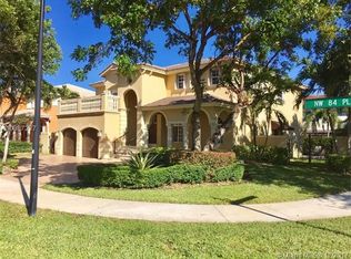 16203 NW 84th Pl, Miami Lakes, FL 33016