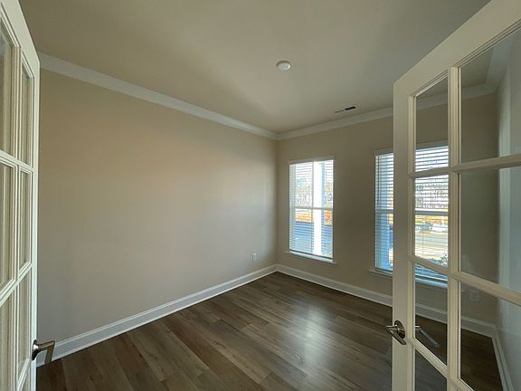3rd image of 1129 Regions Blvd