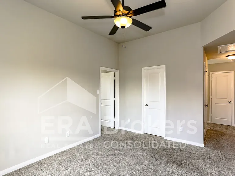 909 Clanton Cv — Photo 20