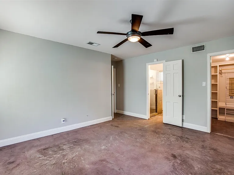 8503 Manhattan Dr — Photo 30