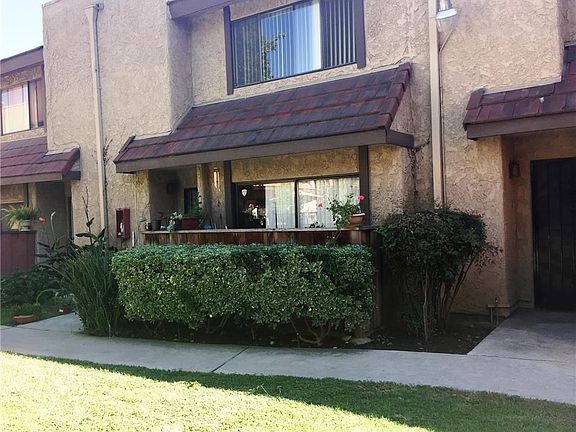 3rd image of 14435 Plummer St Unit 13