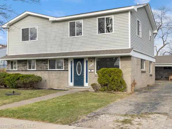 218 Vernon Dr, Pontiac, MI 48342