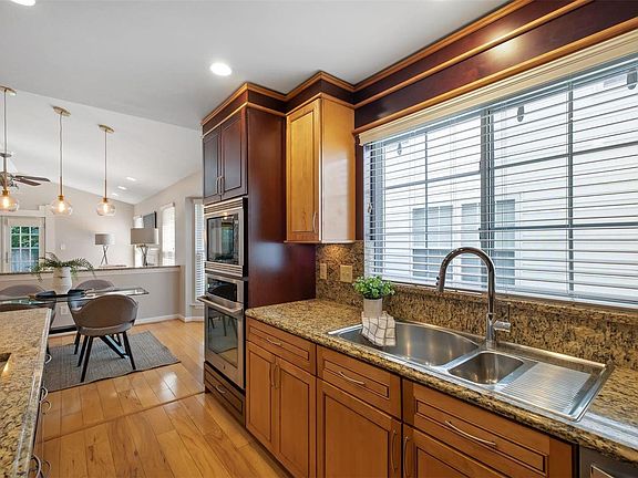 3rd image of 7009 McCausland Ct