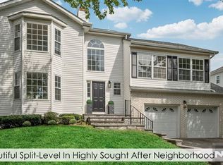 758 Manchester Way, Paramus, NJ 07652