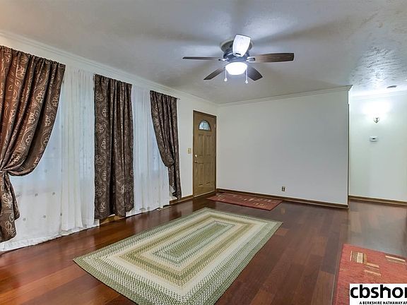 5th image of 7417 Lillian Ave