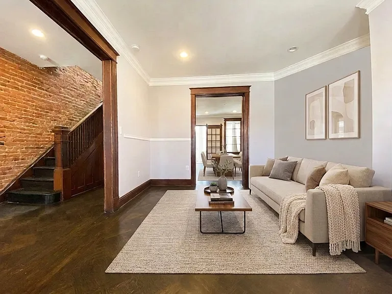 2519 N Capitol St NE — Photo 2