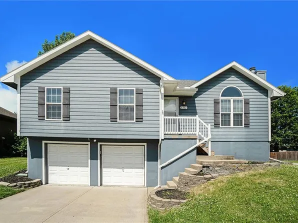 1312 Stonecrest Dr, Kearney, MO 64060