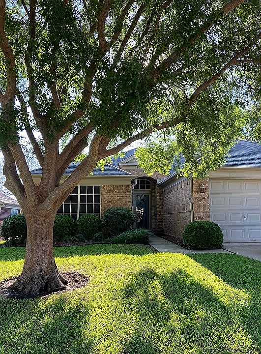 1st image of 2524 Forestwood Dr