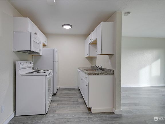 3rd image of 766 Ocean Court #208
