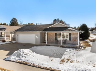 4017 Delta St, Manitowoc, WI 54220