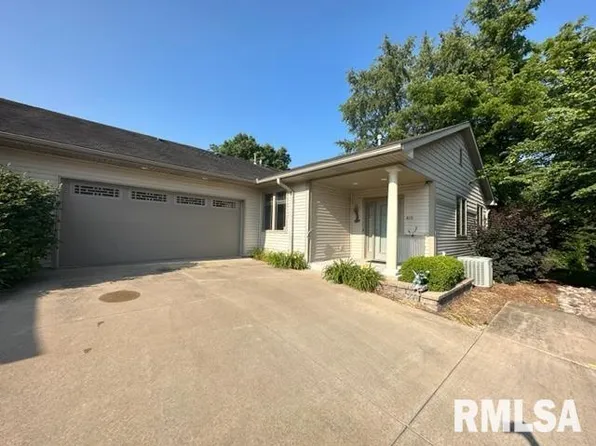 819 Longleaf Ct, Springfield, IL 62711