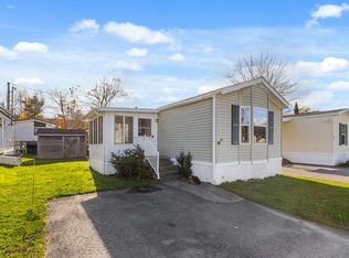 23 Columbia Dr, Newmarket, NH 03857