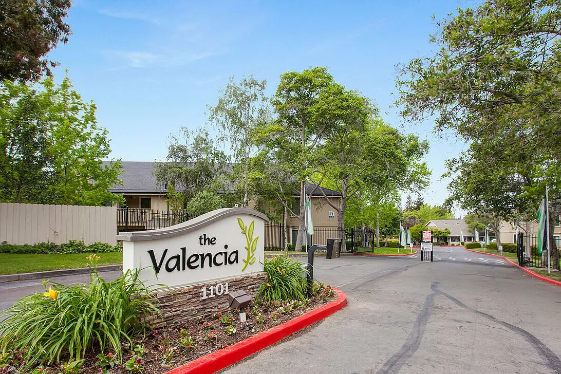 The Valencia — Photo 3