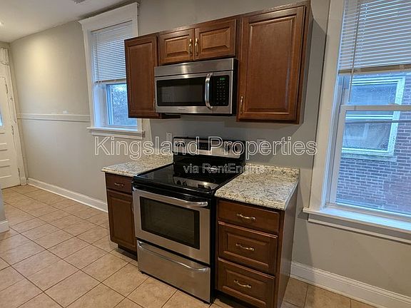5th image of 5137 Waterman Blvd APT 4