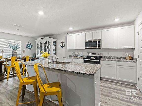 5th image of 12692 Mikado Cir