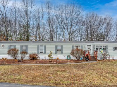 4 Cammett Drive, Raymond, NH, 03077