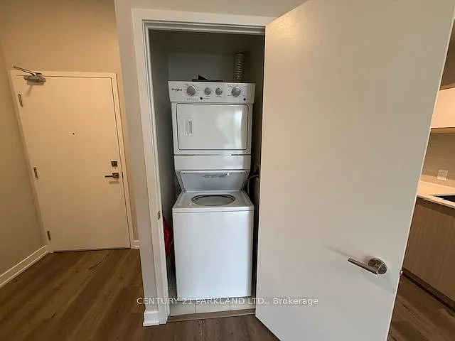10 Deerlick Ct #204 — Photo 17